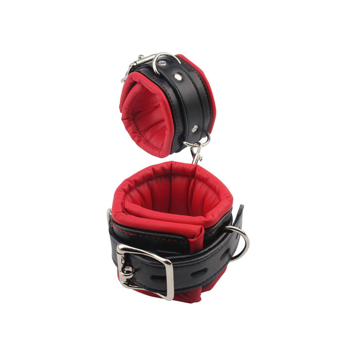 Superweiche Bondage-Handgelenksmanschetten von Chisa Novelties | Handschellen, Foto 4