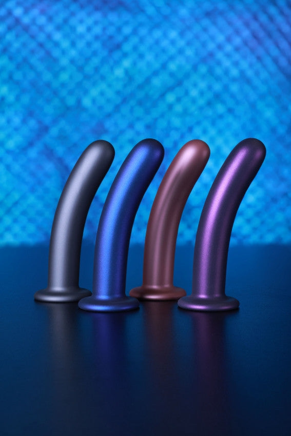 Smooth G-Spot Dildo with suction cup Metallic Blue - 17.7cm