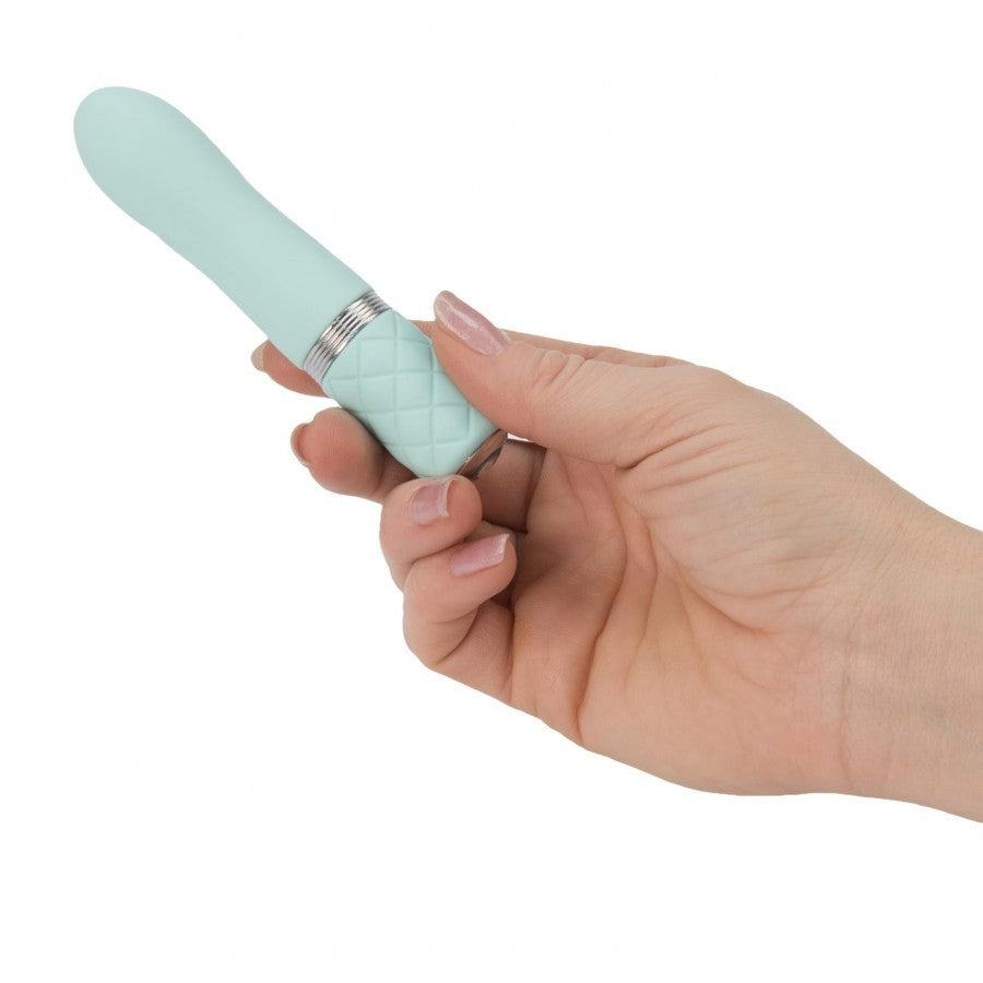 Vaginal vibrator stimulator in blue silicone rechargeable mini vibrating phallus